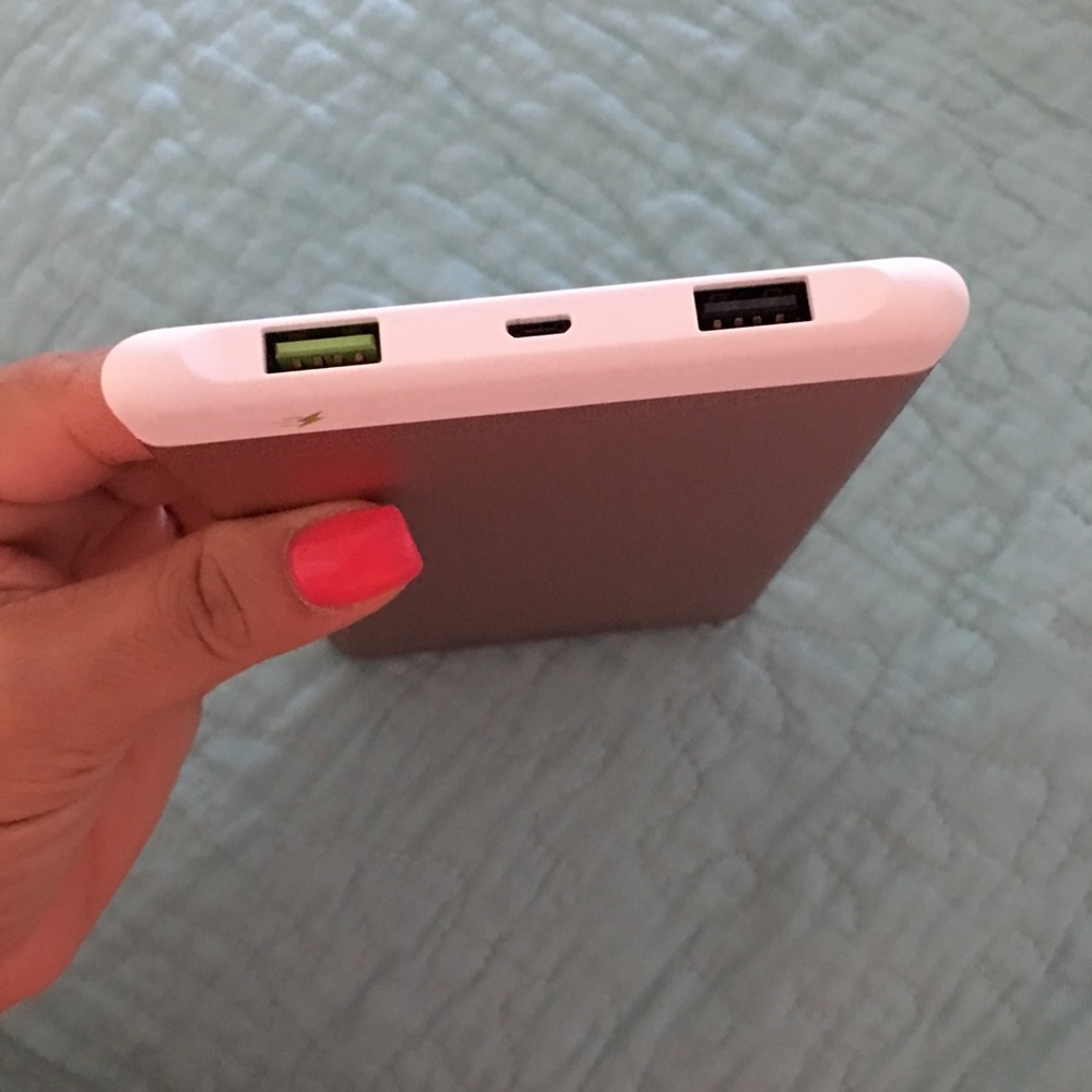 Morphine pink phone charger